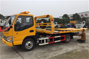 汕头哪里有拖车服务